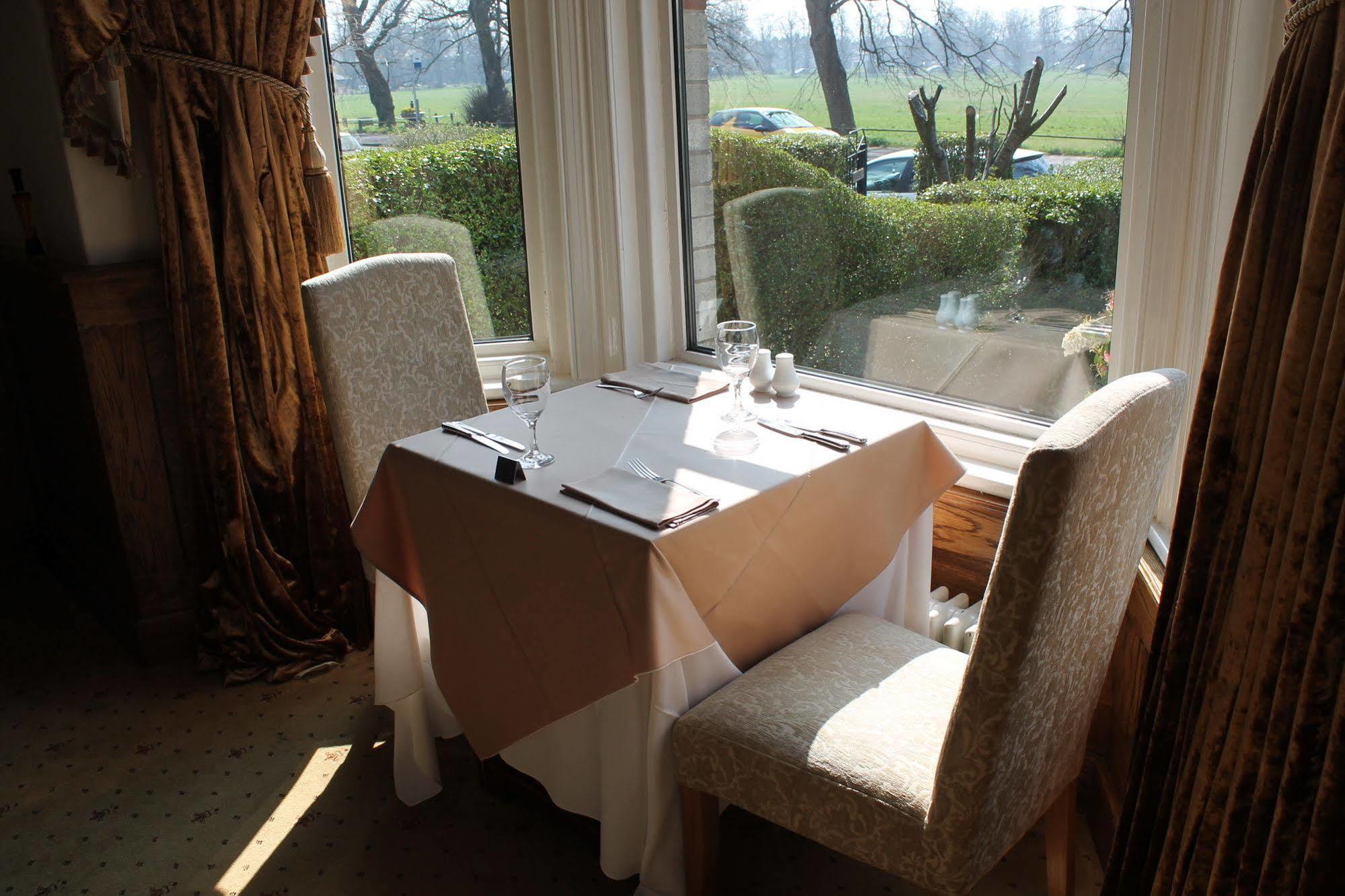 Longview Hotel Knutsford Extérieur photo